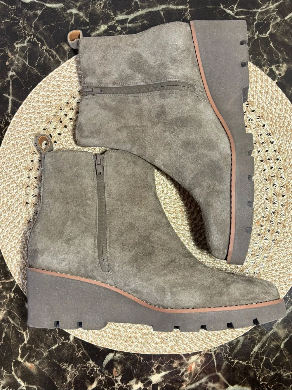 Vionic versatile women